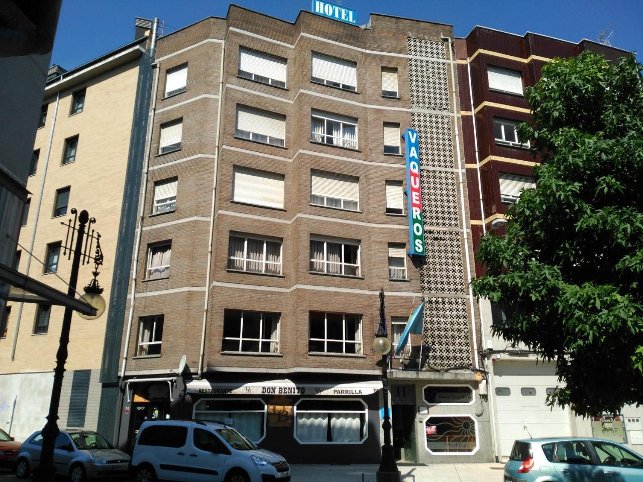 Hotel Vaqueros Langreo Kültér fotó