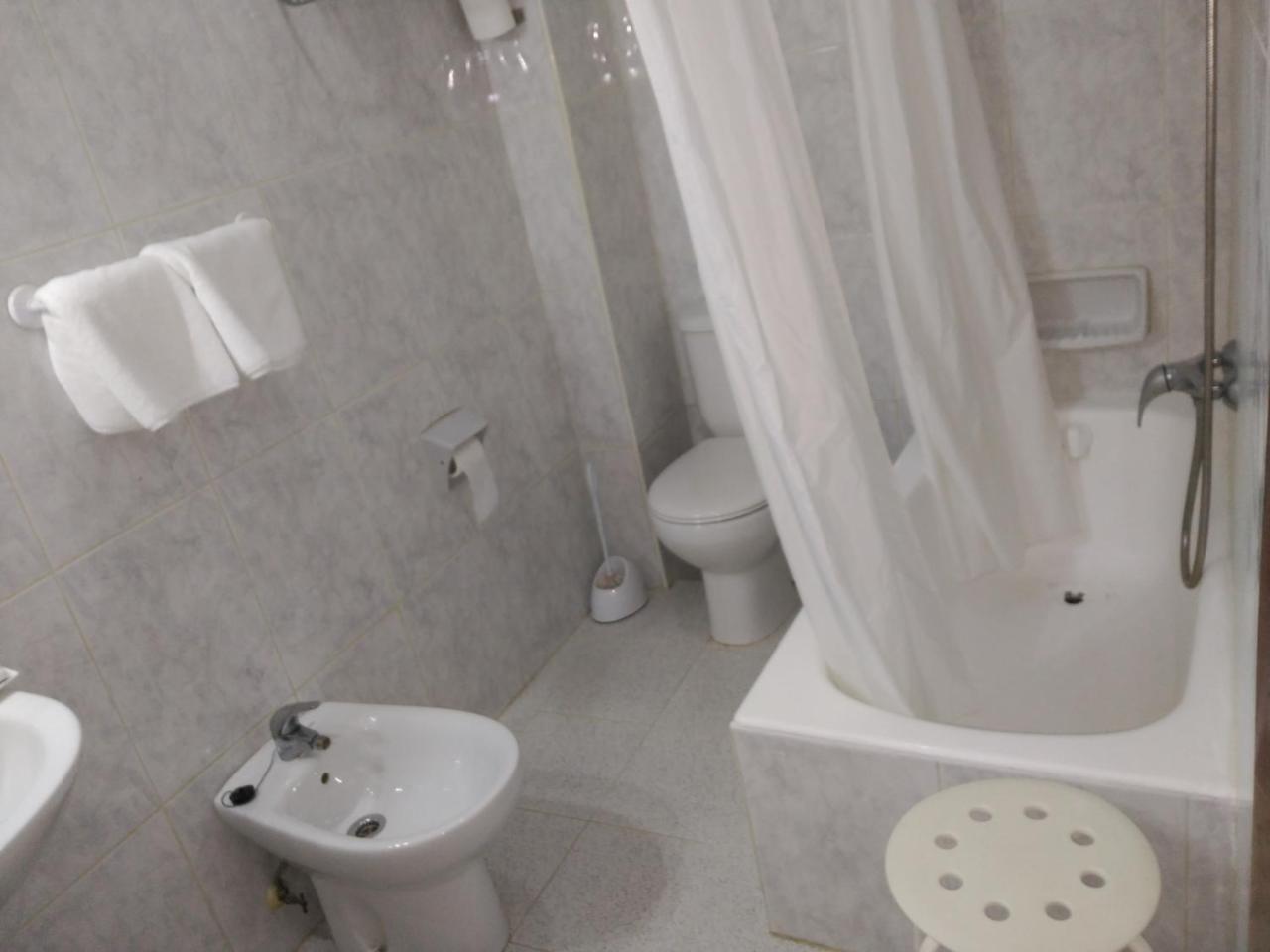 Hotel Vaqueros Langreo Kültér fotó