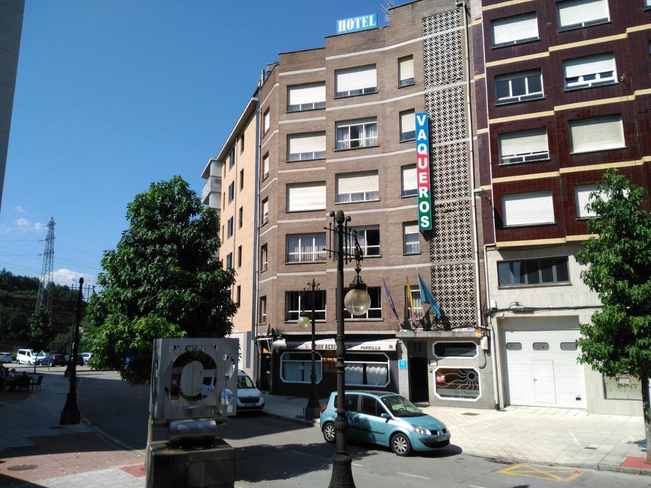 Hotel Vaqueros Langreo Kültér fotó