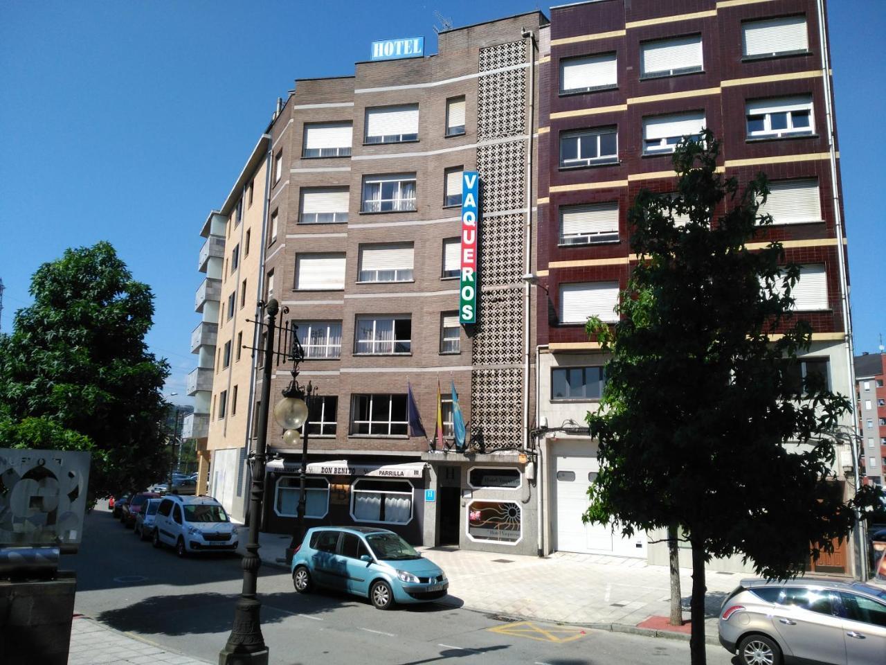Hotel Vaqueros Langreo Kültér fotó