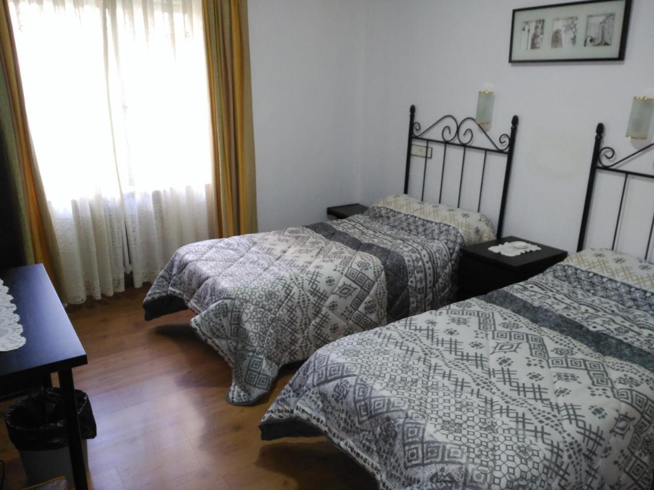Hotel Vaqueros Langreo Kültér fotó